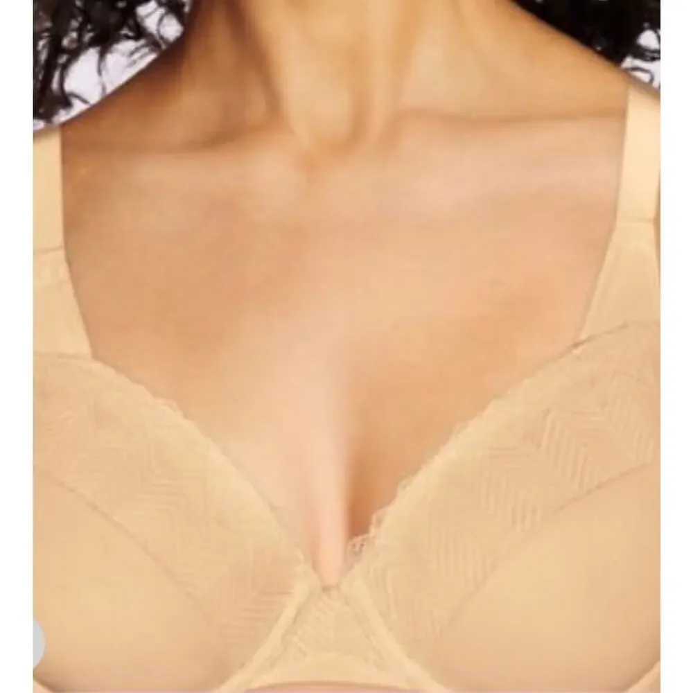 Bali Passion Comfort Back Smoothing Light Lift Lace Underwire Bra Ivory 34D